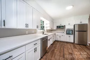 808 Church St NW, Valdese, NC 28690 - Photo 23