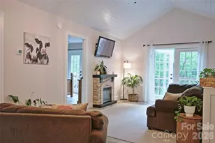 300 Wilson Dr, Brevard, NC 28712 - Photo 5