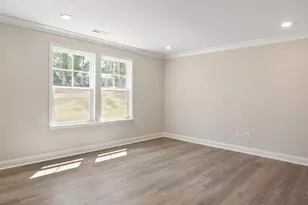 4028 Hidden Oaks Dr, Charlotte, NC 28205 - Photo 9