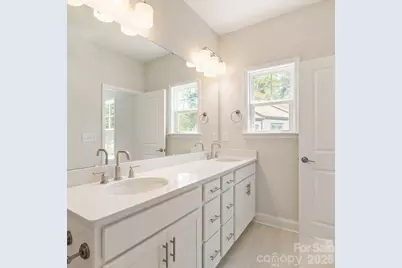 4028 Hidden Oaks Drive, Charlotte, NC 28205 - Photo 17