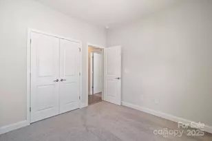 4028 Hidden Oaks Dr, Charlotte, NC 28205 - Photo 21