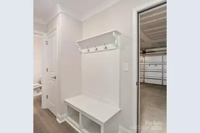 4028 Hidden Oaks Drive, Charlotte, NC 28205 - Photo 7