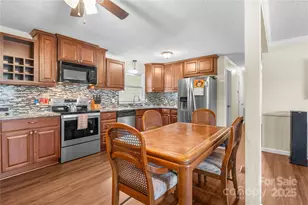 364 Greenlea Cir, Taylorsville, NC 28681 - Photo 13