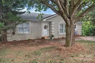 1213 Sandra Ct, Belmont, NC 28012 - Photo 3