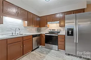 7259 Winery Ln, Charlotte, NC 28227 - Photo 13