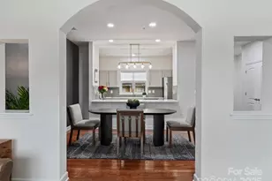 3927 Arbor Ln, Charlotte, NC 28209 - Photo 11