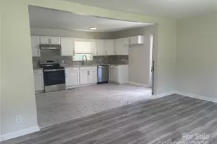 2021 Hollandale Dr, Gastonia, NC 28054 - Photo 7