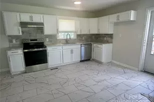 2021 Hollandale Dr, Gastonia, NC 28054 - Photo 5