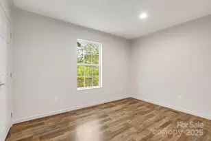 6 Deaver Park Cir, Asheville, NC 28806 - Photo 17