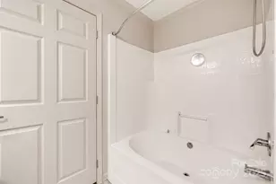 6 Deaver Park Cir, Asheville, NC 28806 - Photo 15