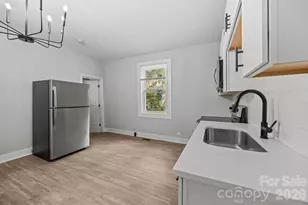 318 S Liberty St, Gastonia, NC 28052 - Photo 17