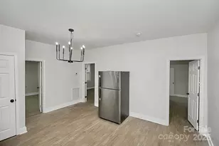 318 S Liberty St, Gastonia, NC 28052 - Photo 7