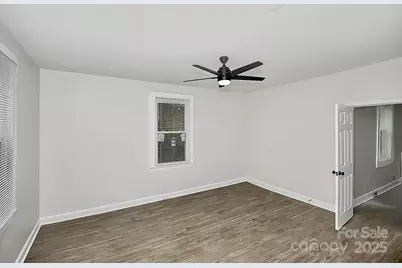 318 S Liberty Street, Gastonia, NC 28052 - Photo 15