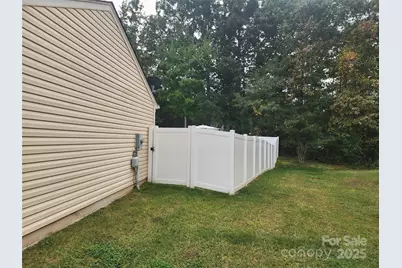 908 Sherman Street, Gastonia, NC 28052 - Photo 3