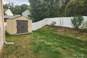 908 Sherman St, Gastonia, NC 28052 - Photo 13