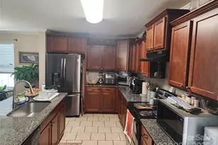 908 Sherman St, Gastonia, NC 28052 - Photo 27