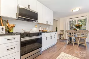 6032 Castle Pines Dr, Rock Hill, SC 29730 - Photo 7