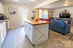 600 N Mulberry St, Statesville, NC 28677 - Photo 9