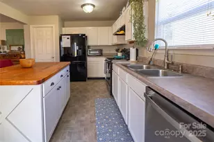 600 N Mulberry St, Statesville, NC 28677 - Photo 11