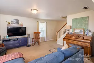 600 N Mulberry St, Statesville, NC 28677 - Photo 7