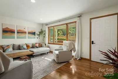 25 Pinewood Drive, Waynesville, NC 28786 - Photo 5