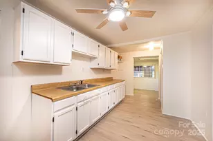 80 Duke St, Granite Falls, NC 28630 - Photo 31