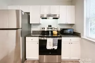 7841 Petrea Ln, Charlotte, NC 28227 - Photo 13