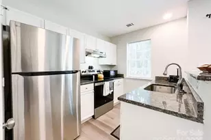 7841 Petrea Ln, Charlotte, NC 28227 - Photo 11