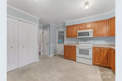 304 Melissa Way, Hendersonville, NC 28791 - Photo 25