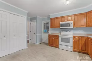 304 Melissa Way, Hendersonville, NC 28791 - Photo 25