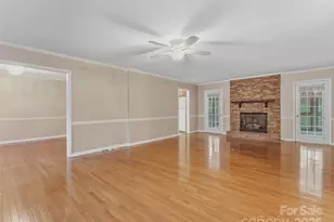 304 Melissa Way, Hendersonville, NC 28791 - Photo 13