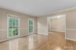 304 Melissa Way, Hendersonville, NC 28791 - Photo 17