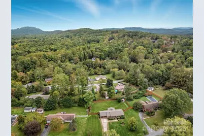 304 Melissa Way, Hendersonville, NC 28791 - Photo 5