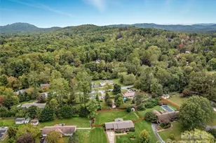 304 Melissa Way, Hendersonville, NC 28791 - Photo 5