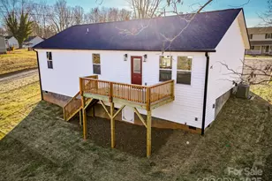 775 Olivette Rd, Asheville, NC 28804 - Photo 5