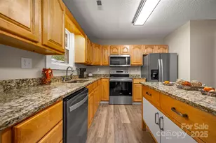 569 Lanning Rd, Hendersonville, NC 28792 - Photo 19