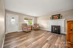 569 Lanning Rd, Hendersonville, NC 28792 - Photo 7