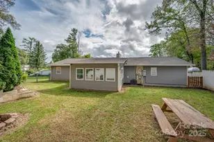 569 Lanning Rd, Hendersonville, NC 28792 - Photo 31