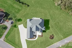 202 Canterbury Dr, North Wilkesboro, NC 28659 - Photo 27