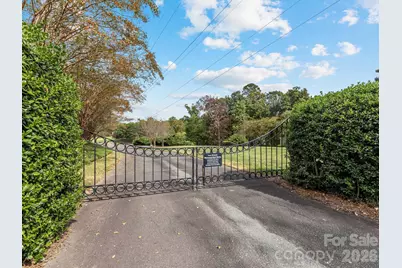 5619 Mountain Point Lane, Charlotte, NC 28216 - Photo 47