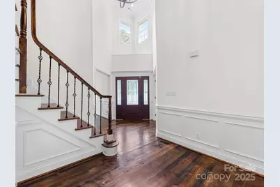 5619 Mountain Point Lane, Charlotte, NC 28216 - Photo 3