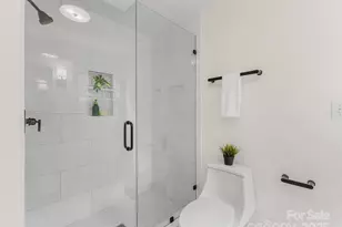 5619 Mountain Point Ln, Charlotte, NC 28216 - Photo 27