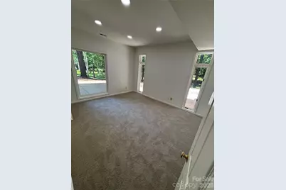 5619 Mountain Point Lane, Charlotte, NC 28216 - Photo 35