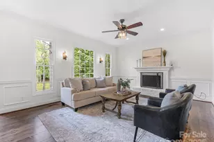 5619 Mountain Point Ln, Charlotte, NC 28216 - Photo 15