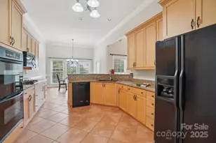 310 Sweetbriar Dr, Hendersonville, NC 28739 - Photo 13