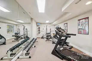 310 Sweetbriar Dr, Hendersonville, NC 28739 - Photo 27