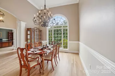 310 Sweetbriar Drive, Hendersonville, NC 28739 - Photo 11