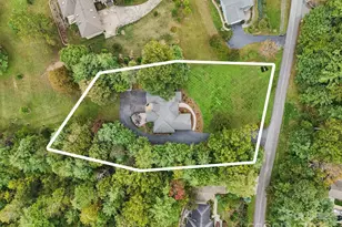 310 Sweetbriar Dr, Hendersonville, NC 28739 - Photo 39