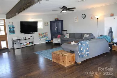 107 N Matthews Street, Morganton, NC 28655 - Photo 9