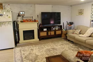 107 N Matthews St, Morganton, NC 28655 - Photo 21